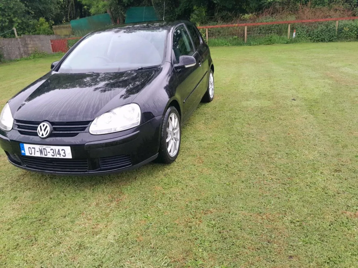 2007 Volkswagen Golf - Image 2
