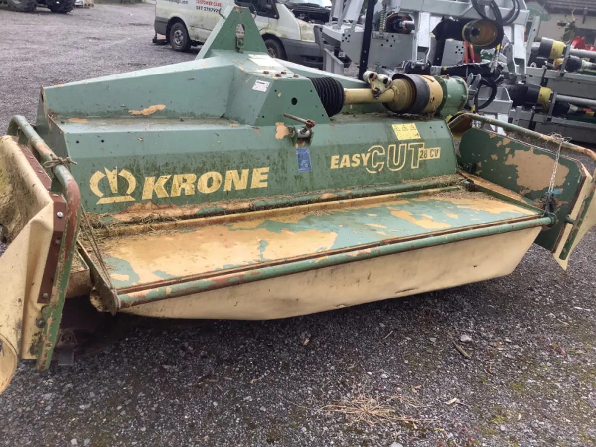 Front mower - Image 1