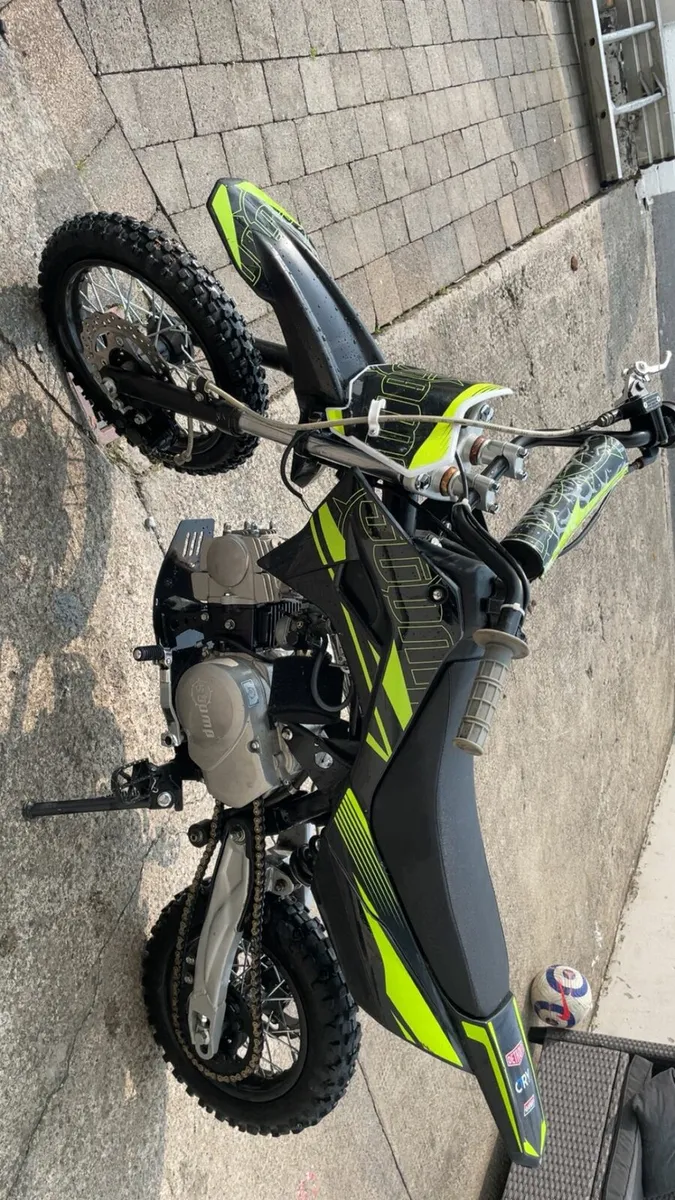 Kids bike - Image 1