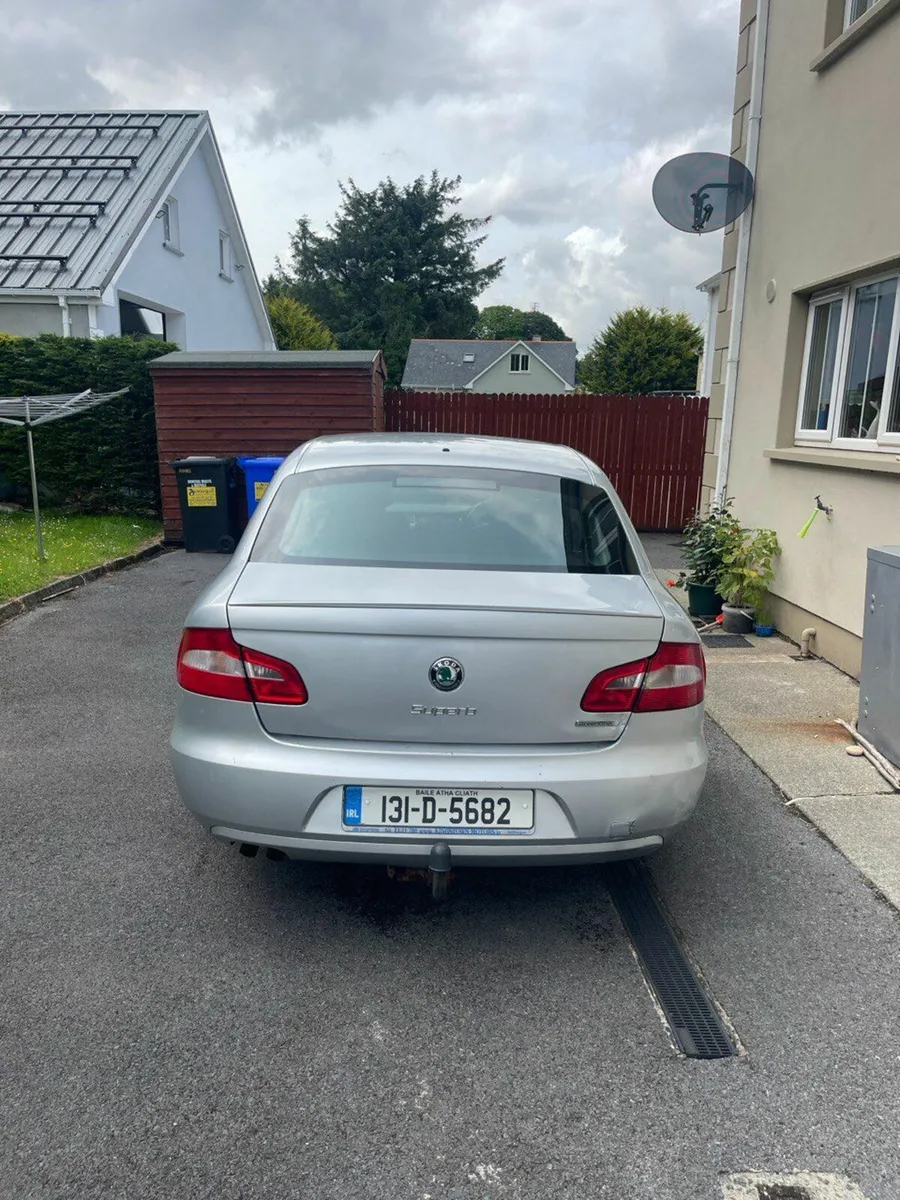 Skoda Superb 2013 ACTIVE GL 1.6TDI 105HP - Image 4