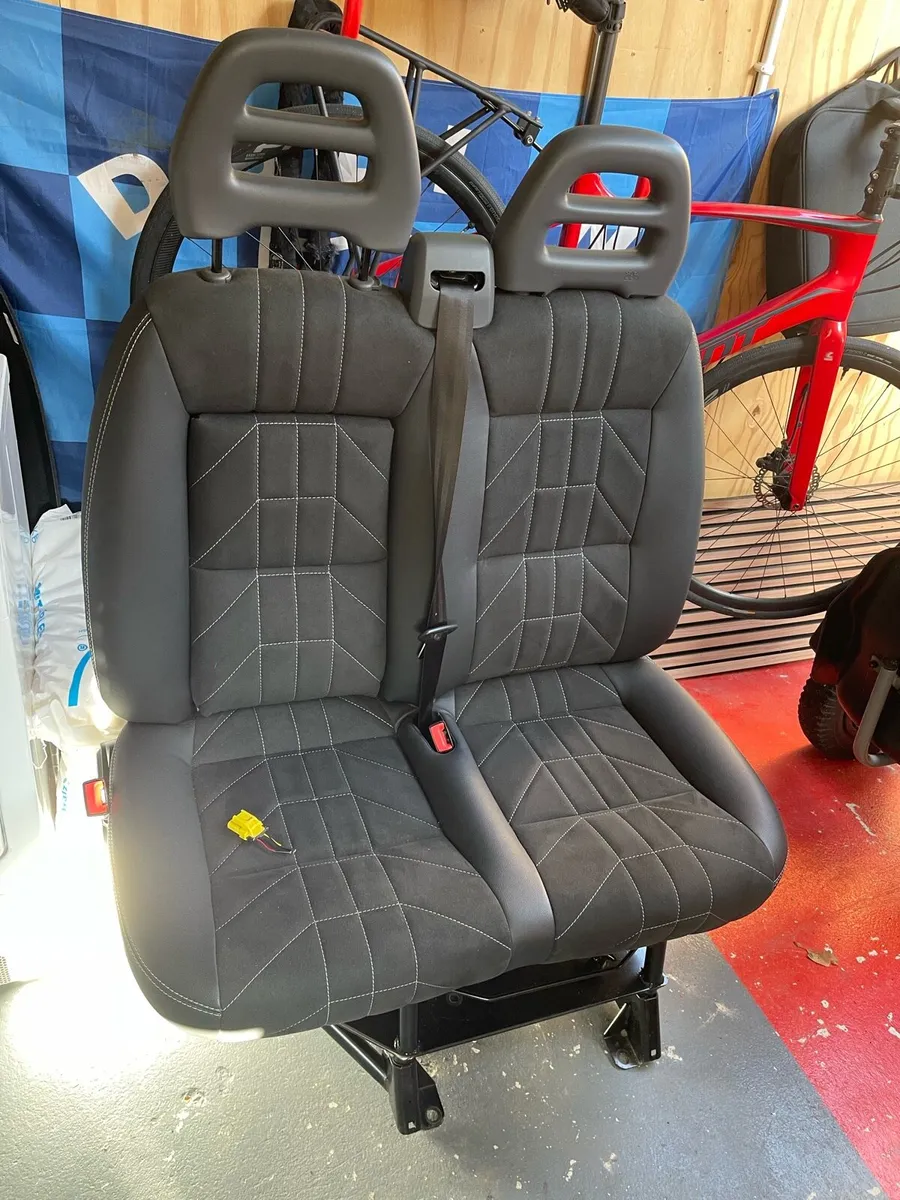 Fiat ducato swivel double seat - Image 1