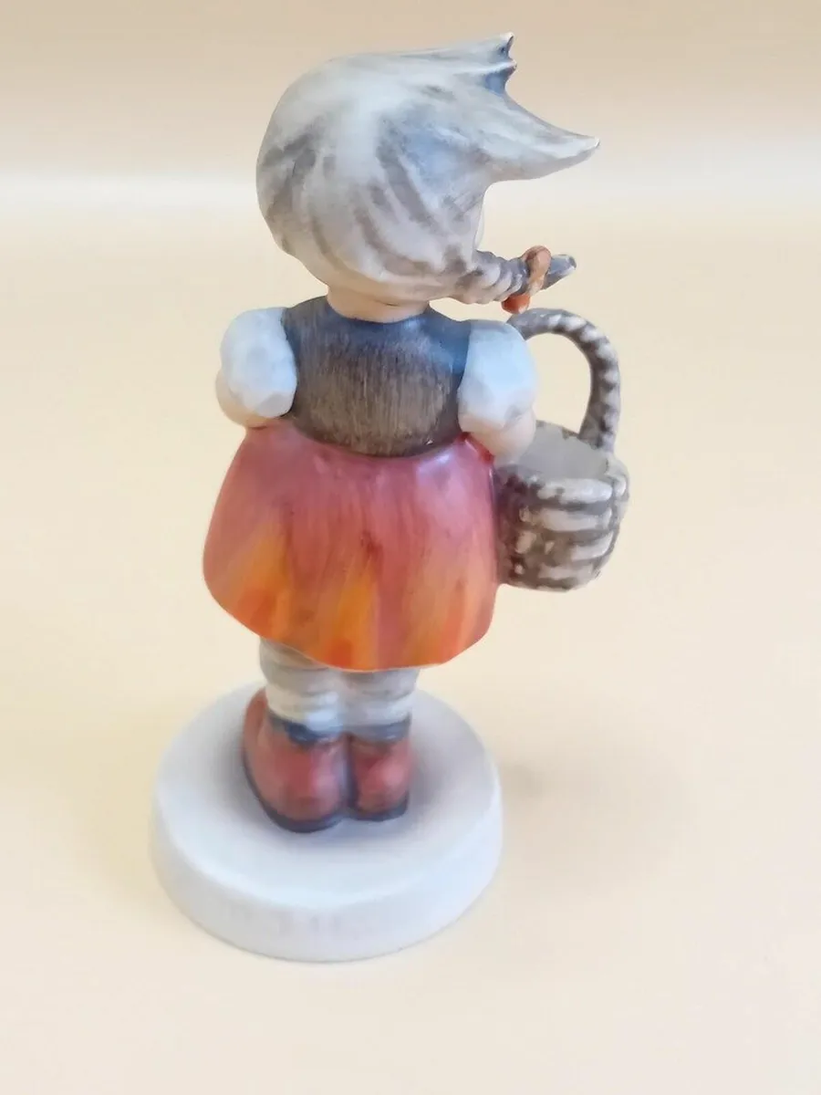 Vintage Adorable Little Shopper Goebel Girl figuri - Image 3