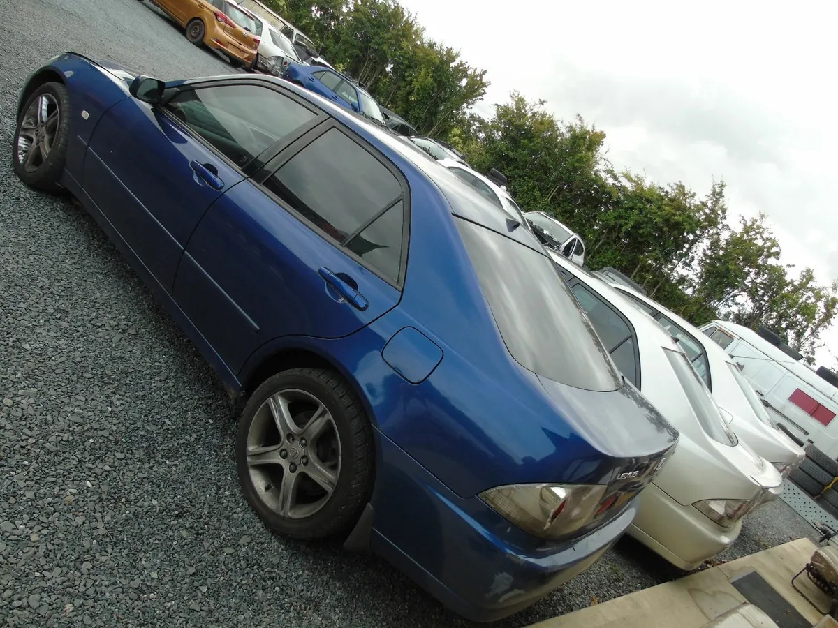 lexus is200'S & altezza breaking - Image 2