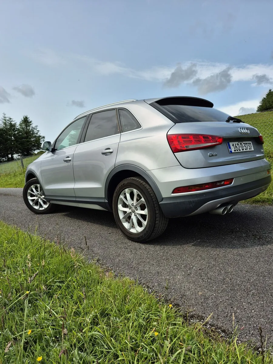 Audi Q3 - Image 3