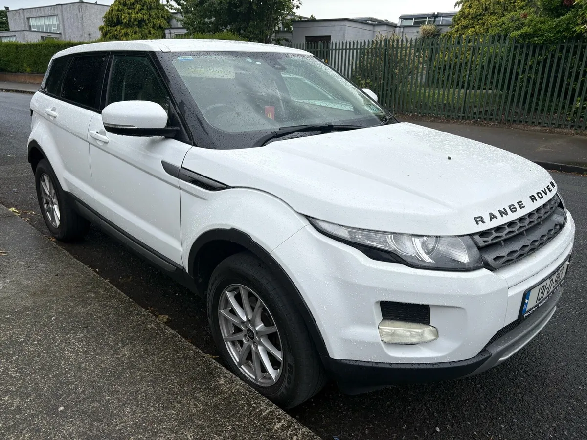 1013 Land Rover /// - Image 3