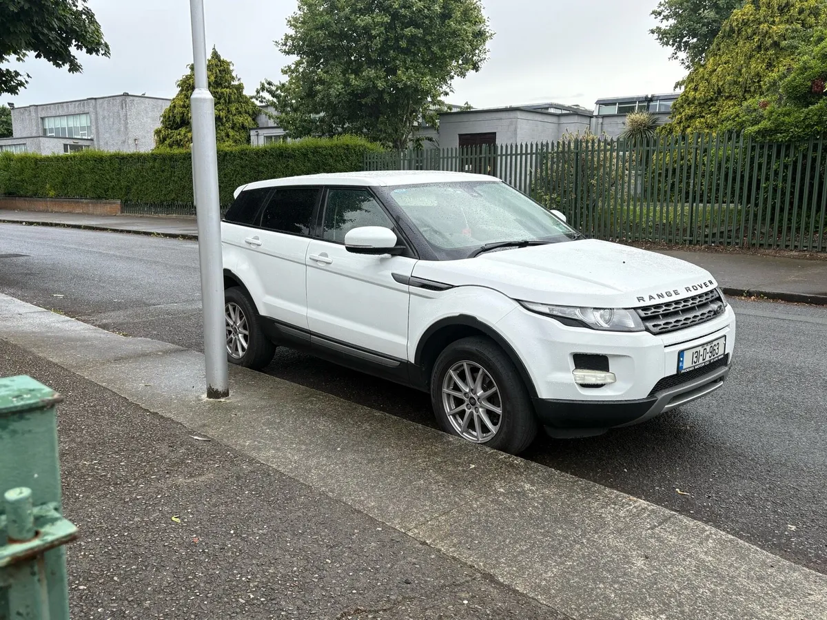 1013 Land Rover /// - Image 1