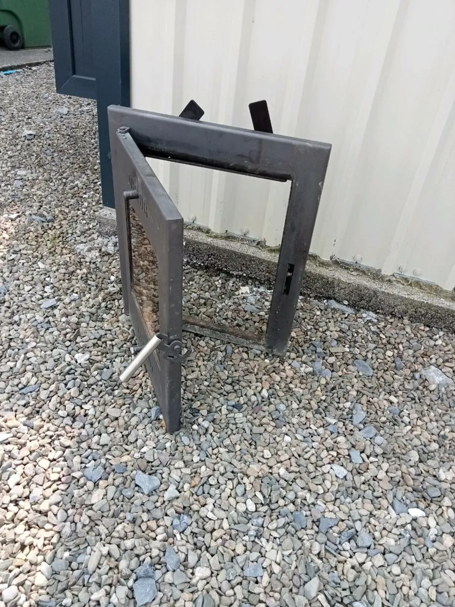 Cast Iron Open Fireplace Fire Door Stove - Image 3