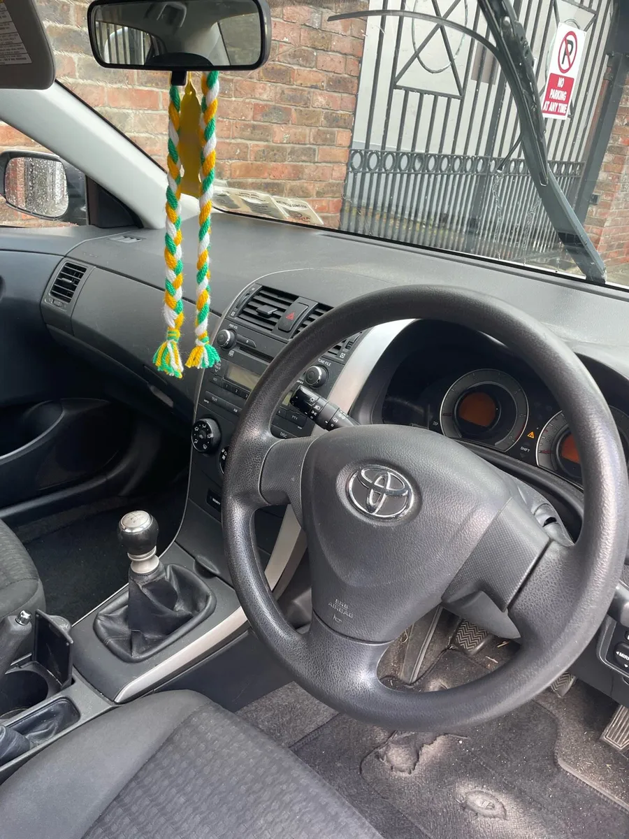 Toyota Corolla - Image 4
