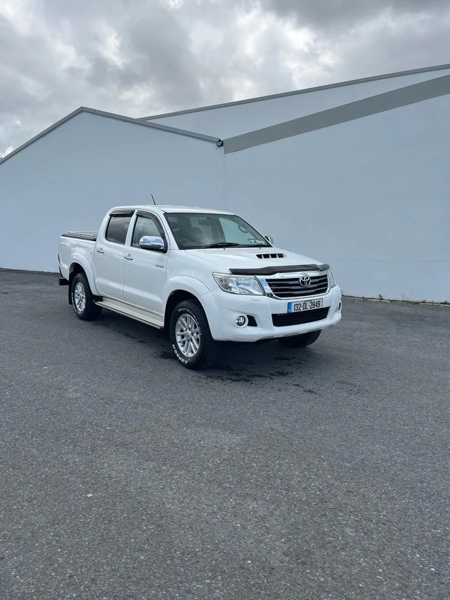 Toyota hilux - Image 2