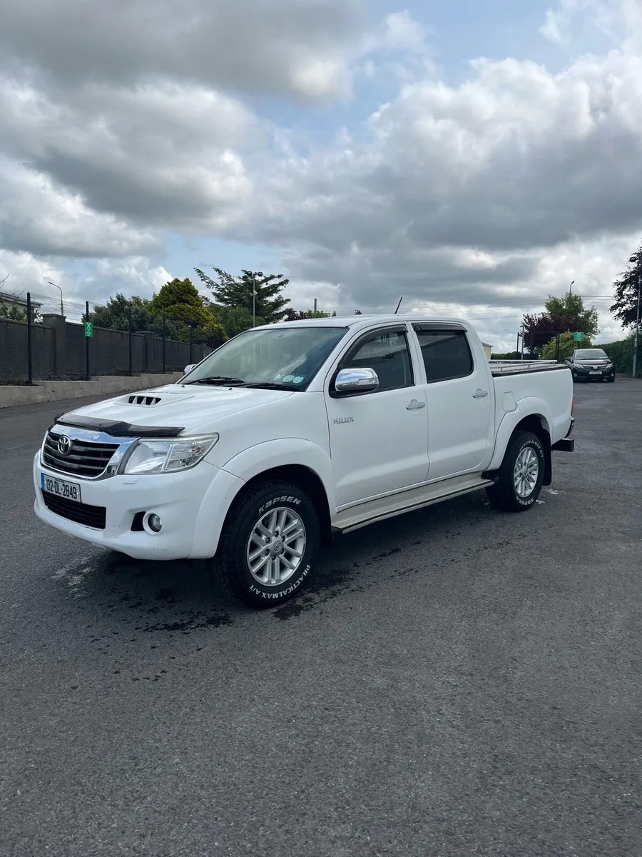 Toyota hilux - Image 3