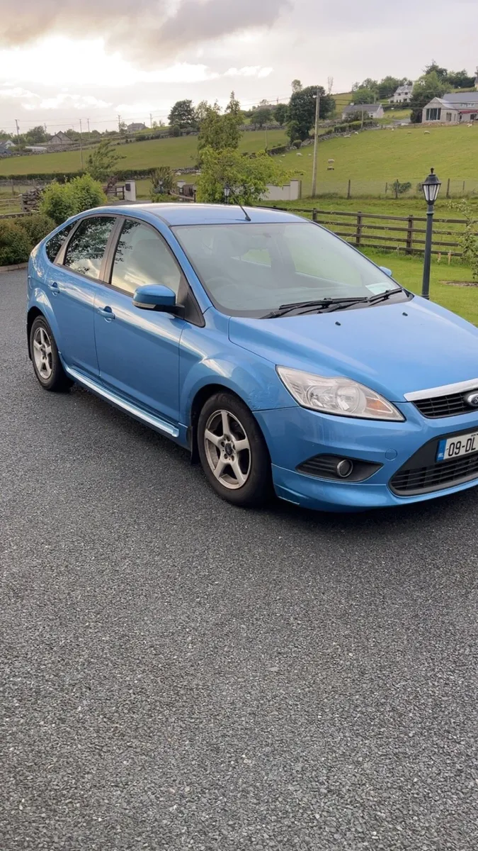 2009 Ford Focus - Image 3