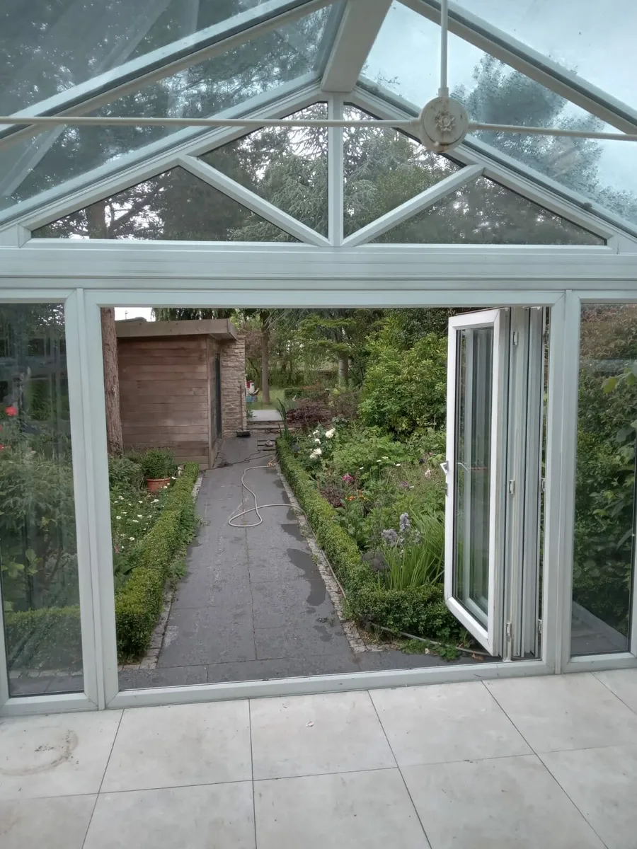Conservatory/dismantled/bi fold - Image 3