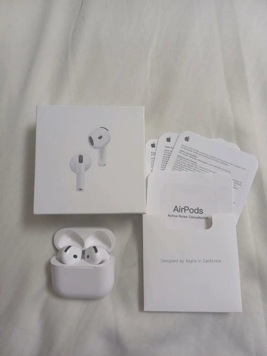 Apple Airpods Gen 4 (ANC) - Image 3