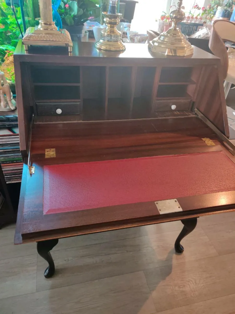 Mahogany bureau - Image 4