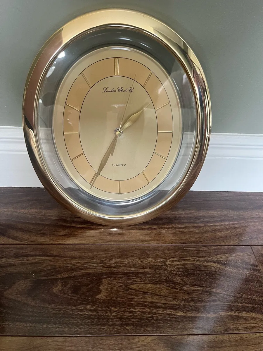 Wall clock
