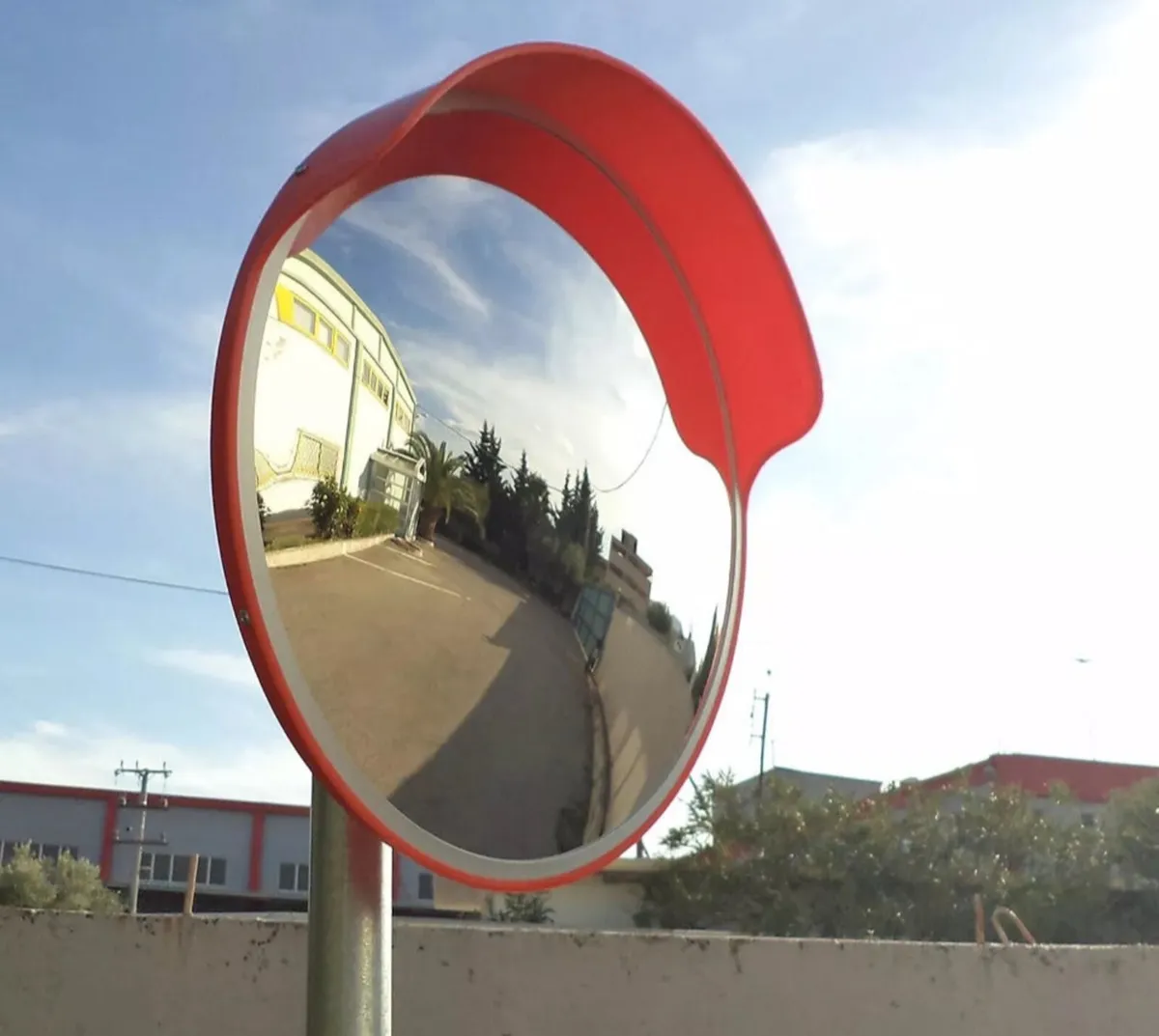60cm 24” Driveway Convex Curved Safety Mirror - Image 2