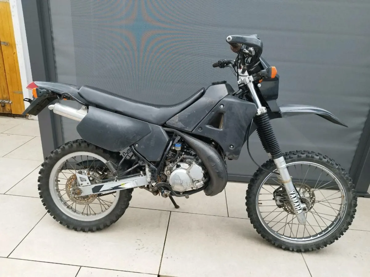 Yamaha DT125R 1998 - Image 2