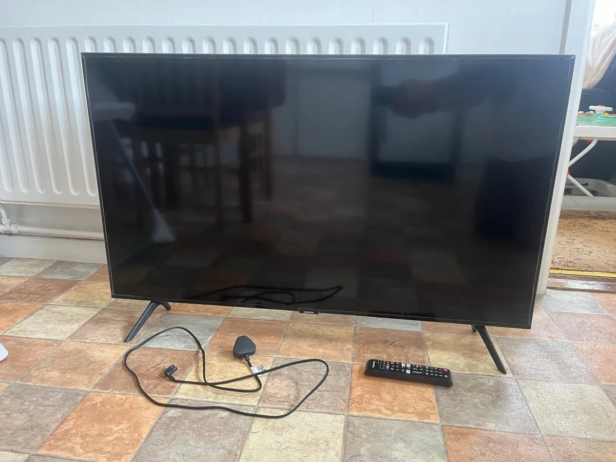 43” Samsung Tv - Image 1