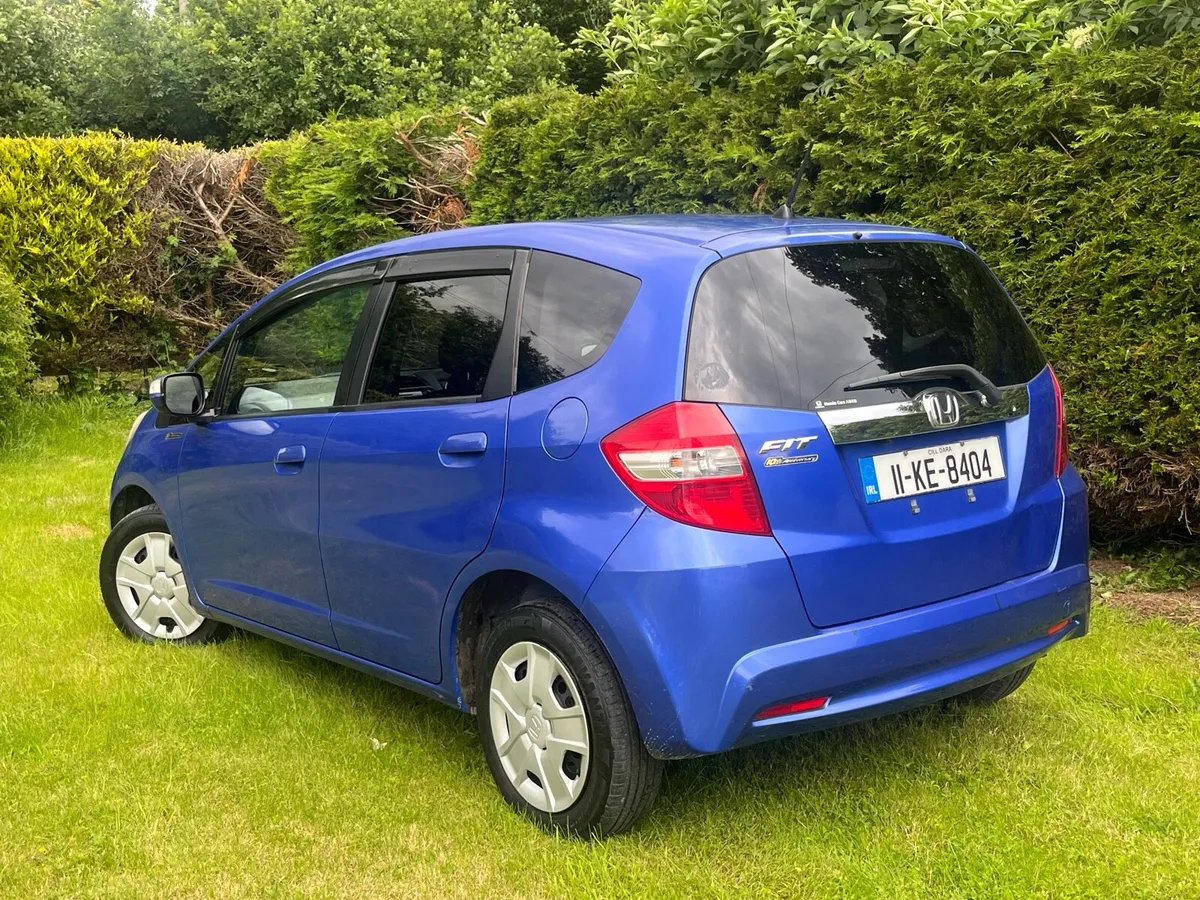 Honda Fit Auto NCT 05/26 - Image 3