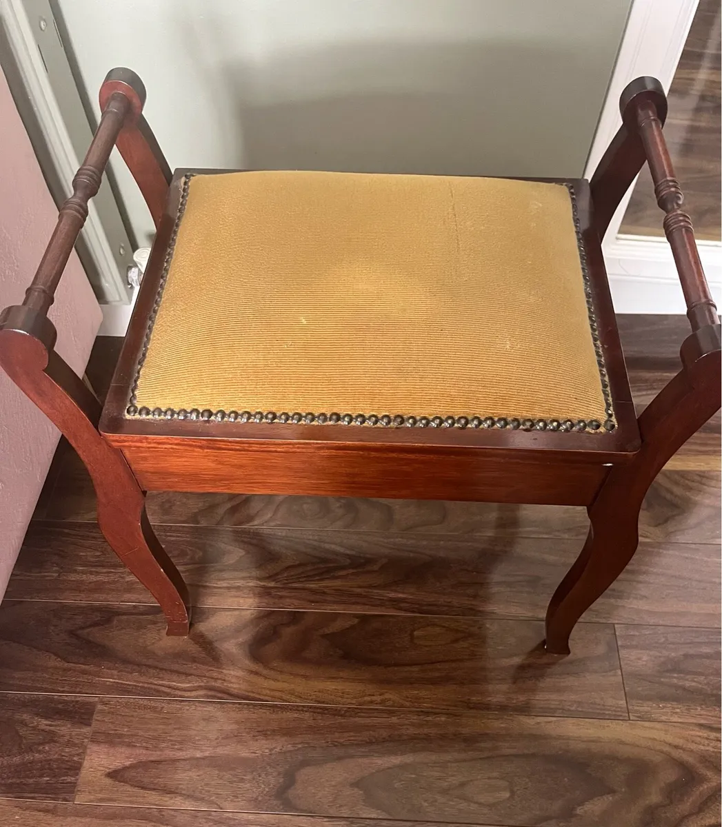 Piano stool - Image 1