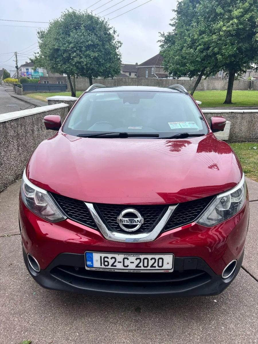 162 Nissan qashqai SVE premium Luxury trim - Image 2