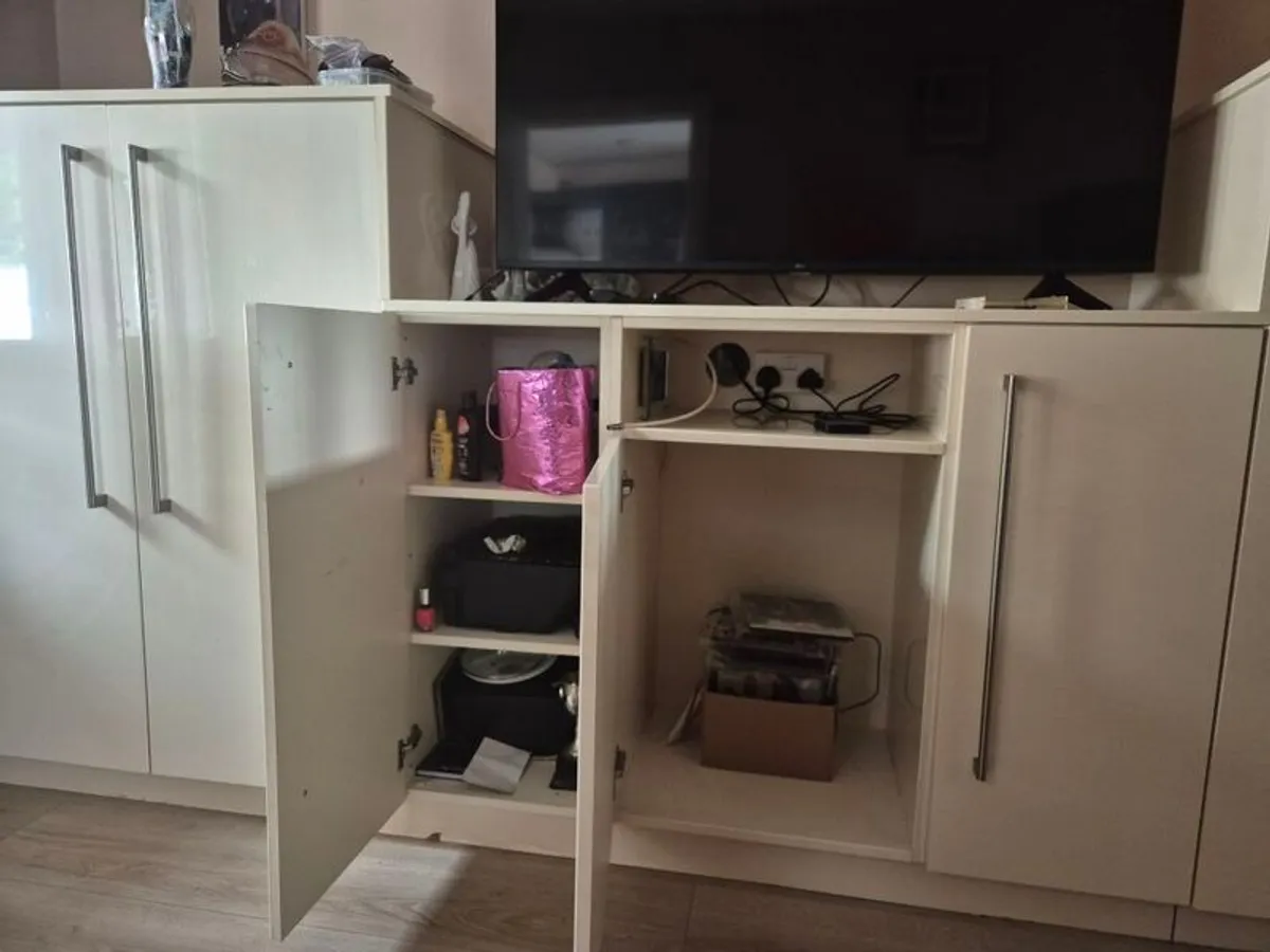 furniture - Image 3