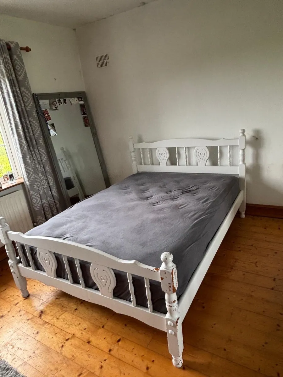 White Bed Frame Double 4ft 6in - Image 3