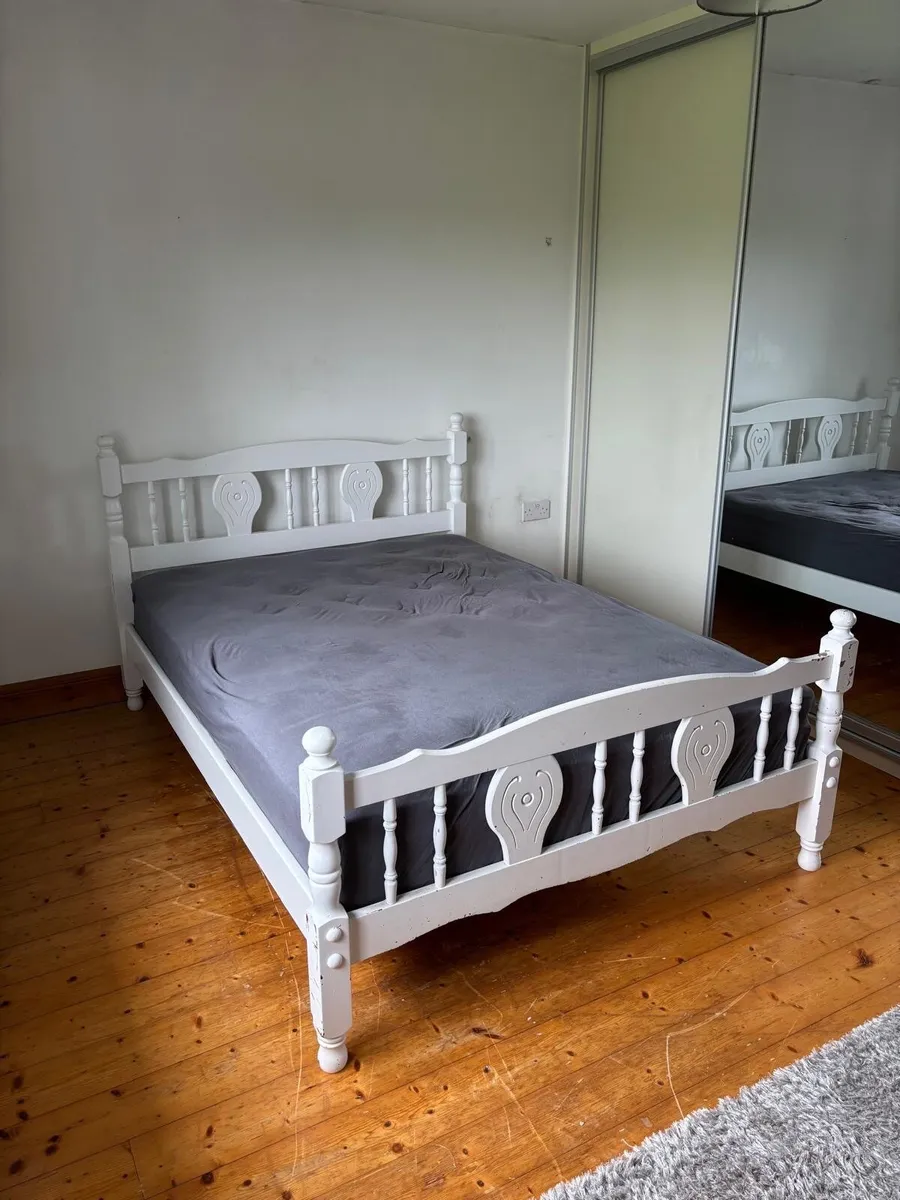 White Bed Frame Double 4ft 6in - Image 4