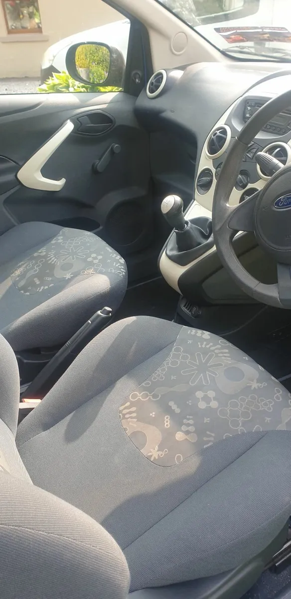 Ford KA 2010 - Image 4