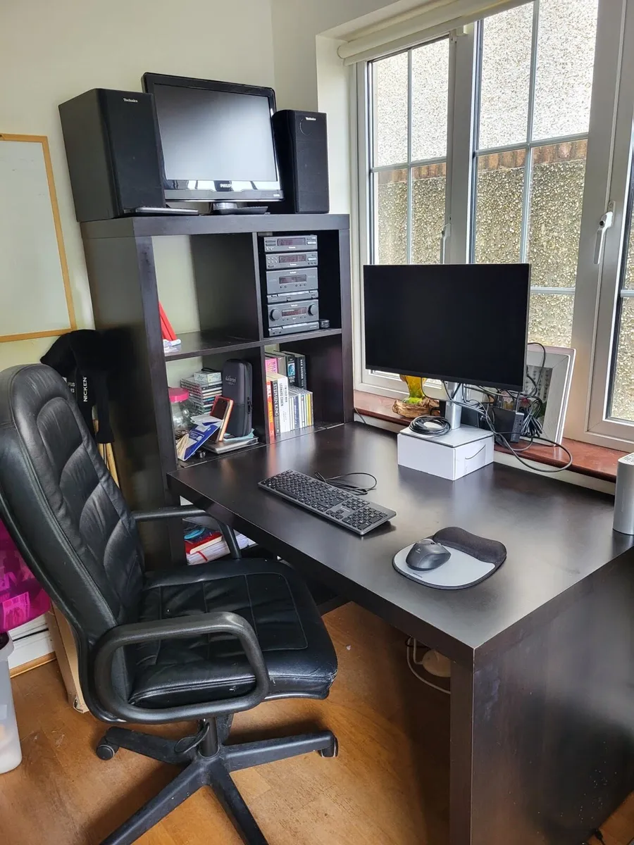 Desk - Image 2