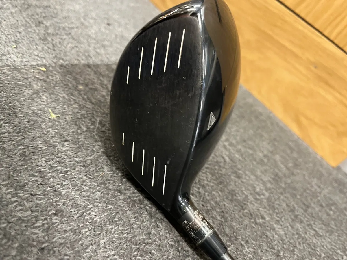Titleist 915 D2 Driver - Image 2