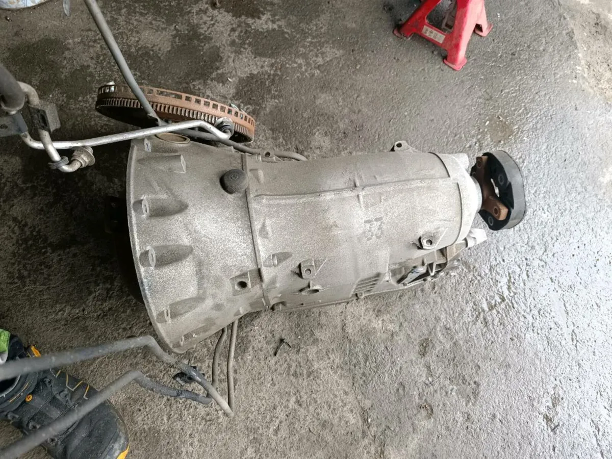 MERCEDES E 200 PARTS - Image 2