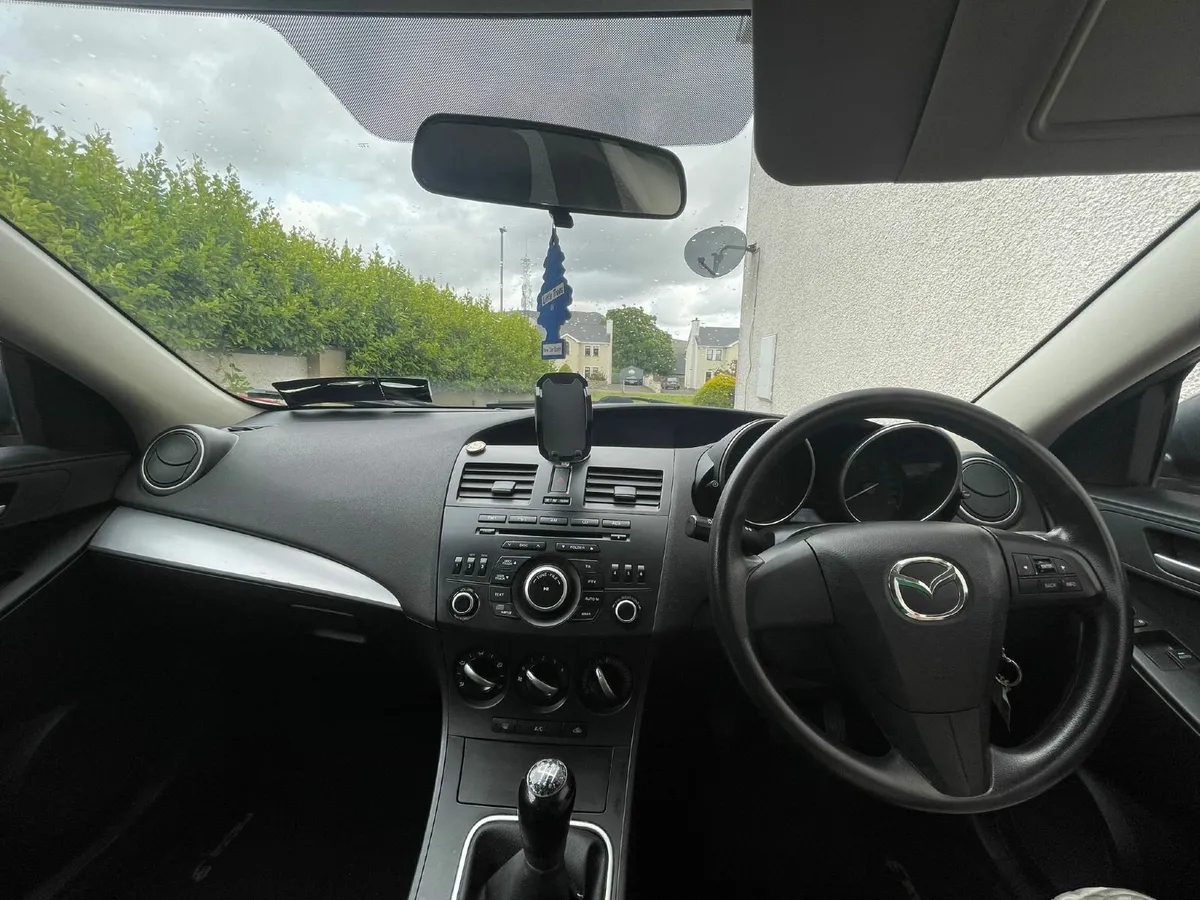 Mazda Mazda3 2012 - Image 3