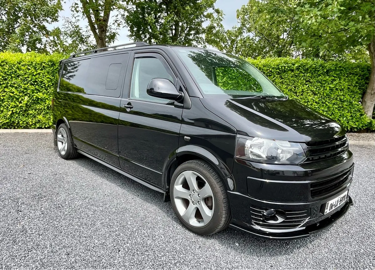 Volkswagen Transporter - Image 1