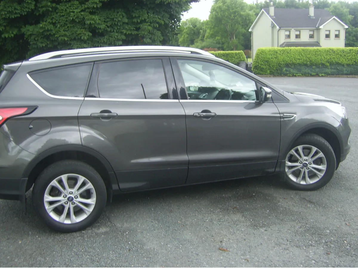 Ford Kuga TITANIUM 1.5 TDCI 120PS F FWD 4DR - Image 4