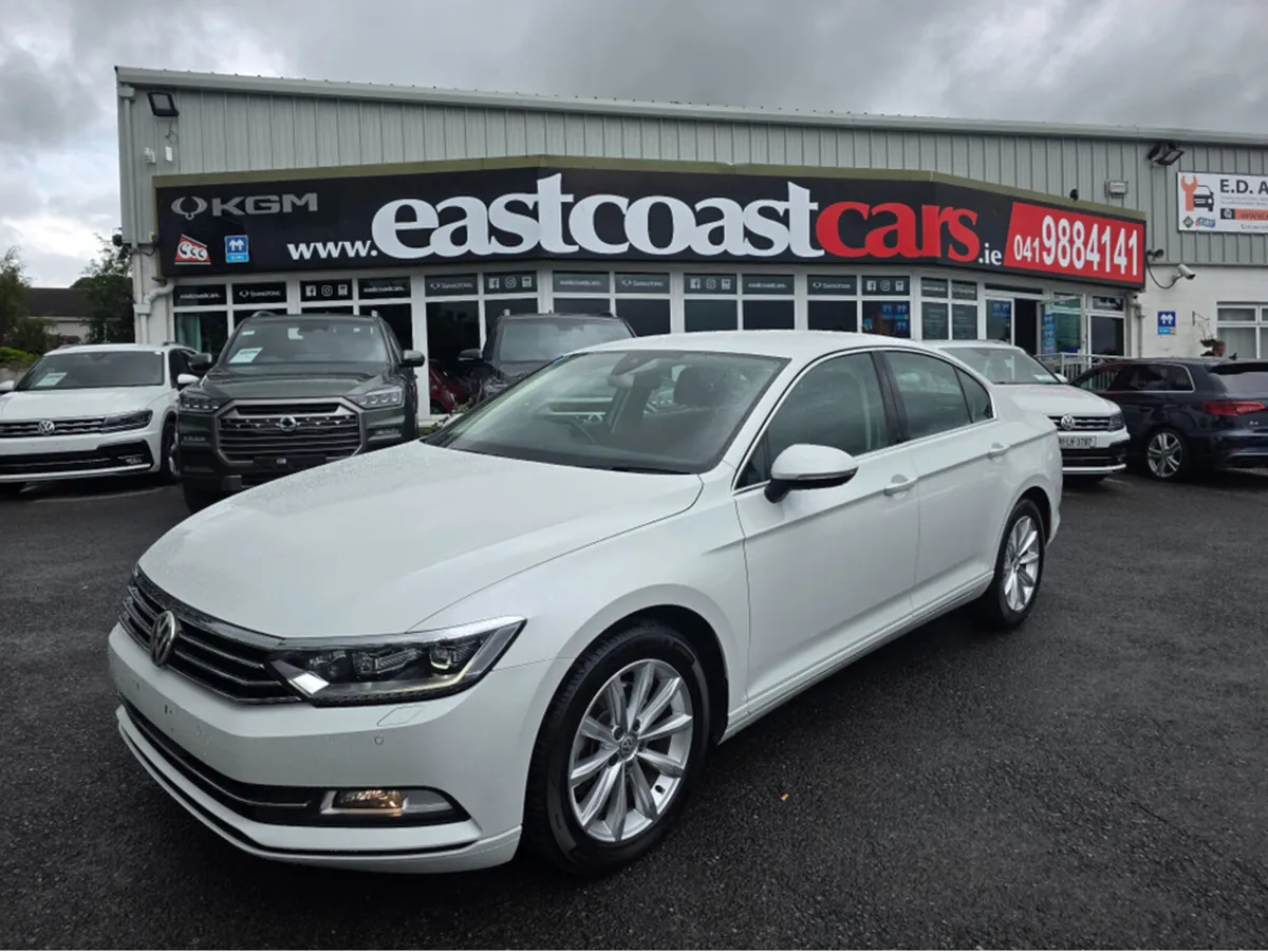 Volkswagen Passat 1.4 TSI  HI LINE EDITION SAT-NAV - Image 1