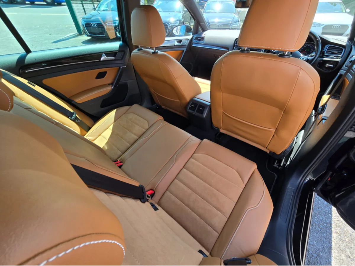 Volkswagen Golf LEATHER SPECIAL TAN MILANO PACK HI - Image 4