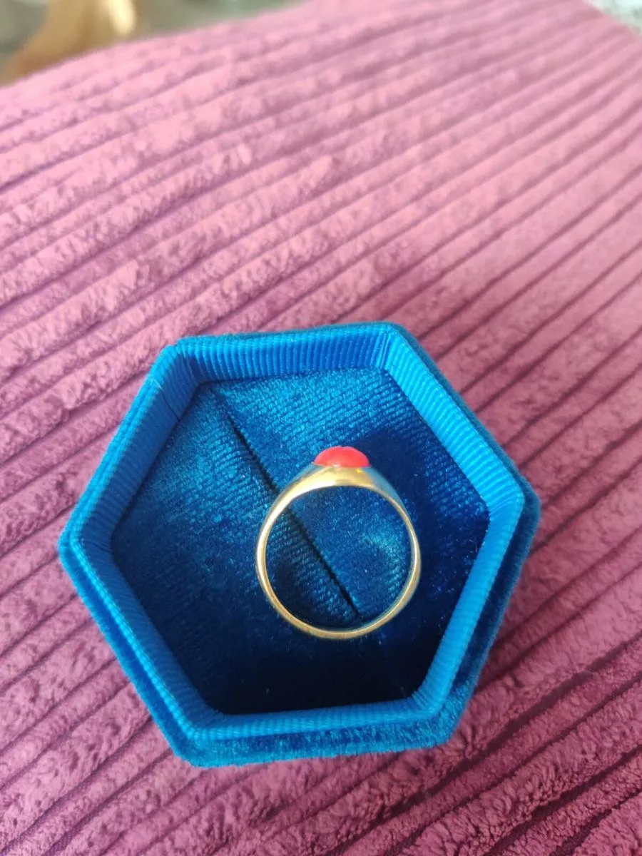 9ct Gold signet ring - Image 3