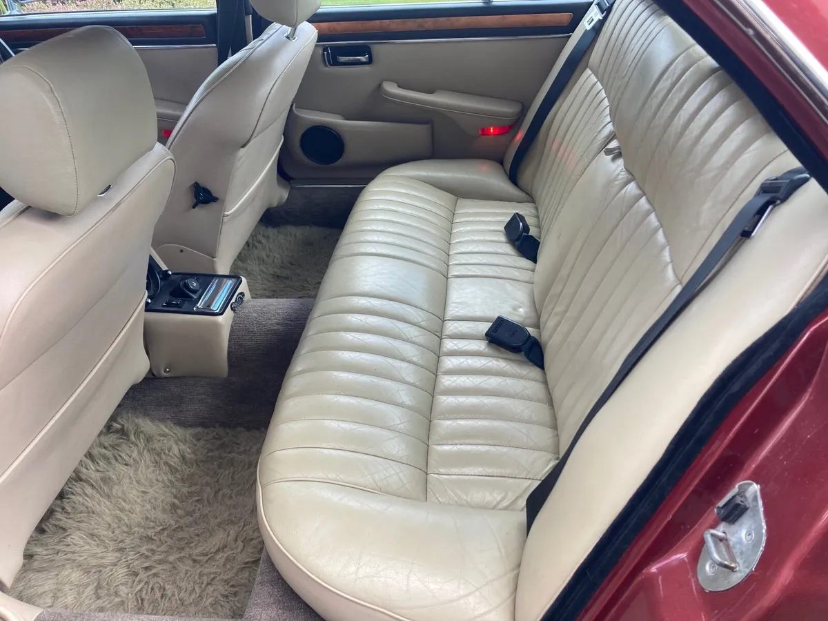 Daimler Other 1983 - Image 2