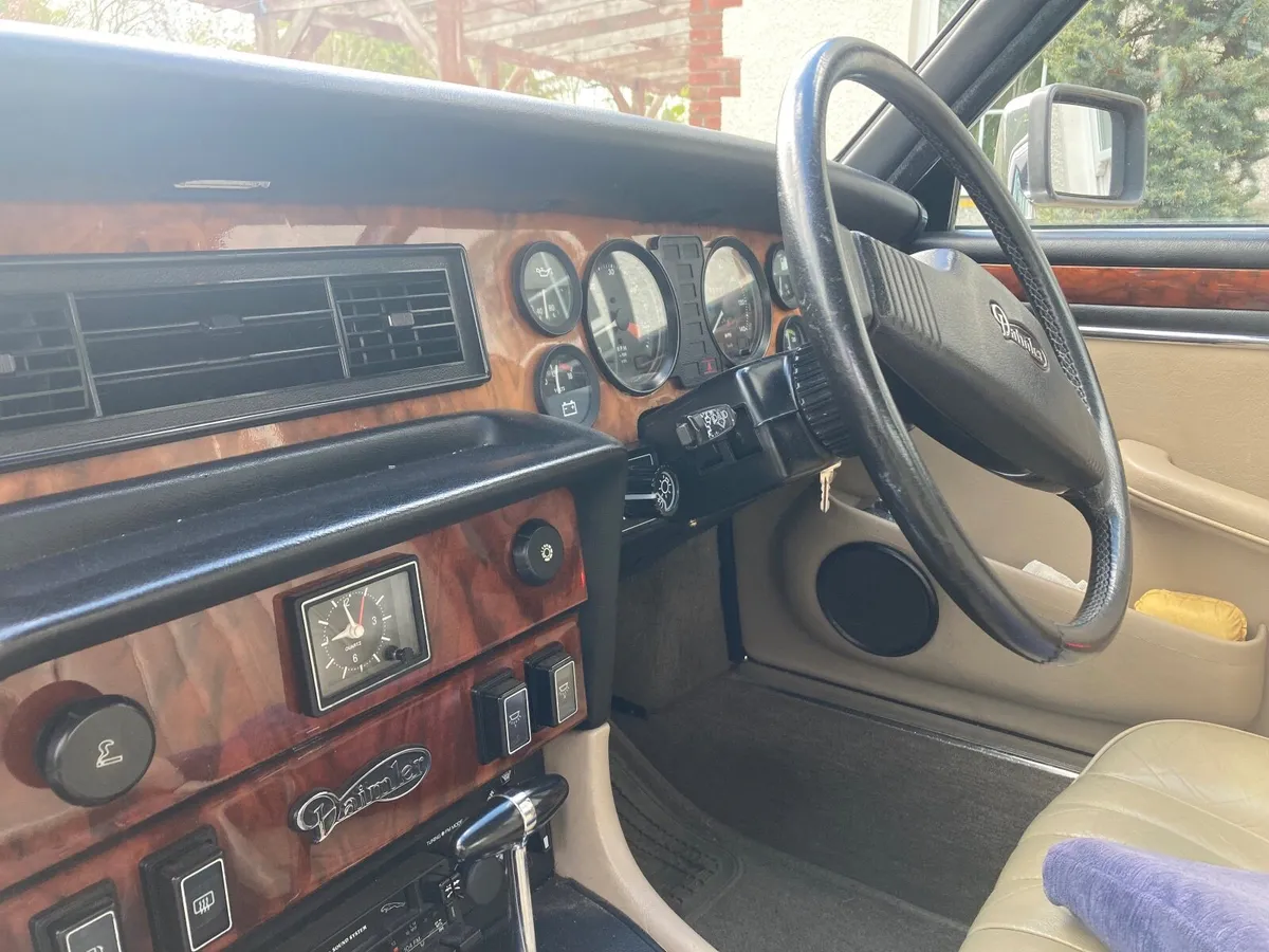 Daimler Other 1983 - Image 3