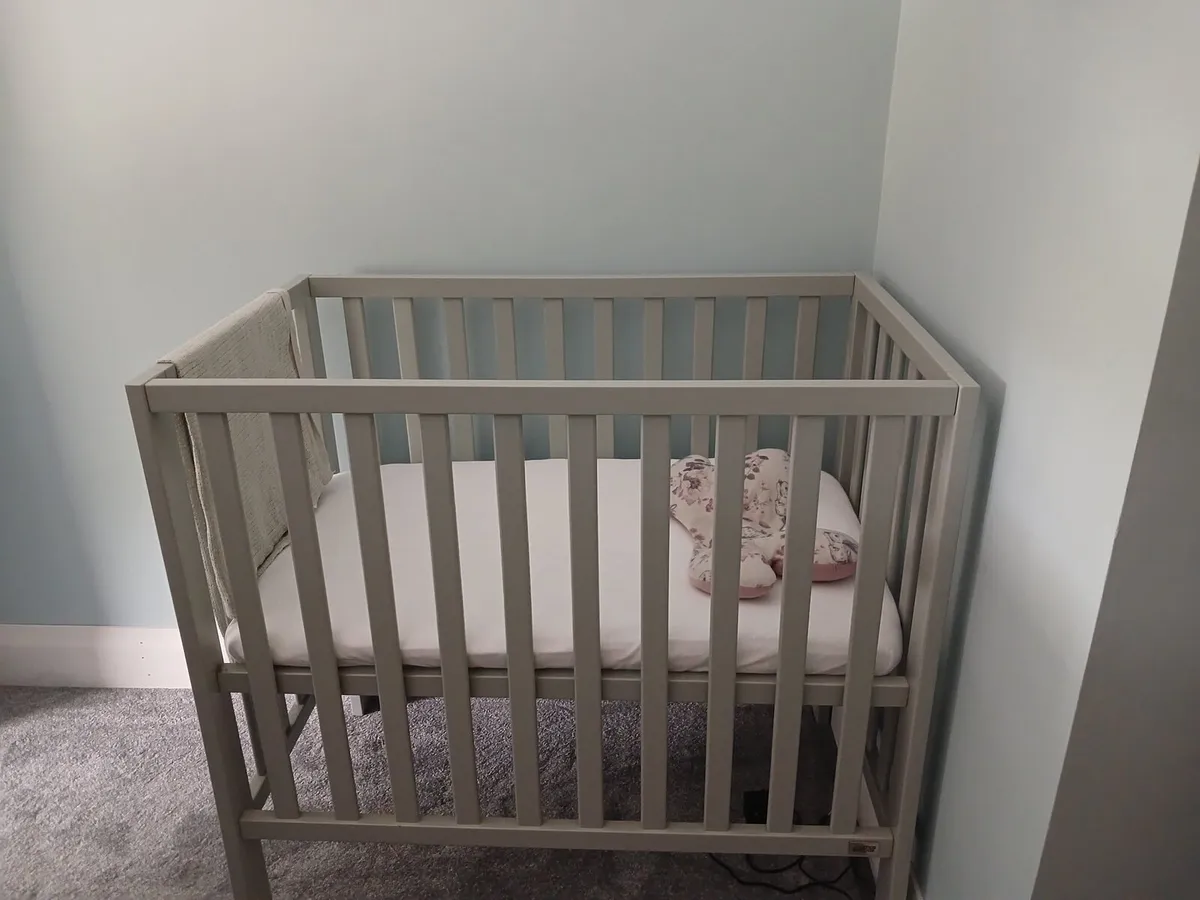 Baby cot