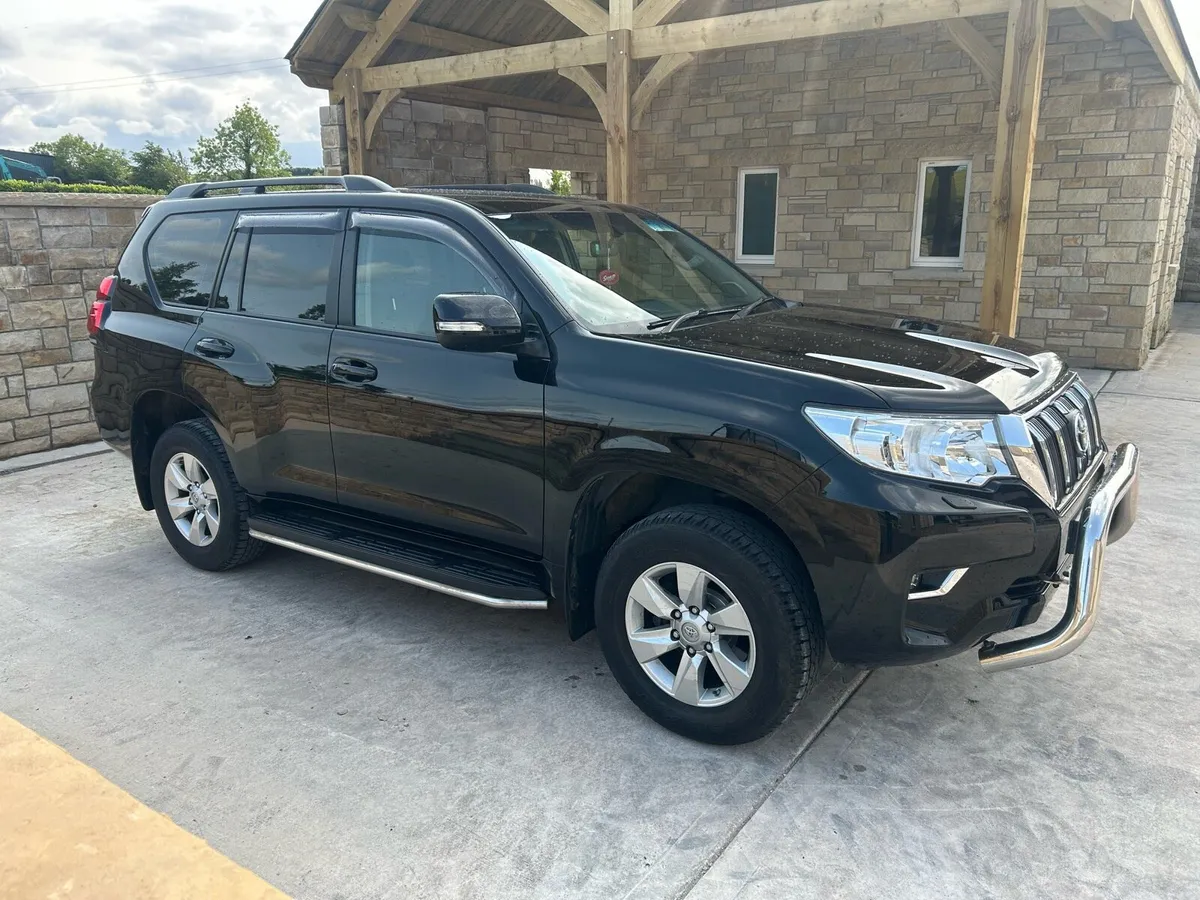 Toyota landcrusier 5 seater business edition - Image 1