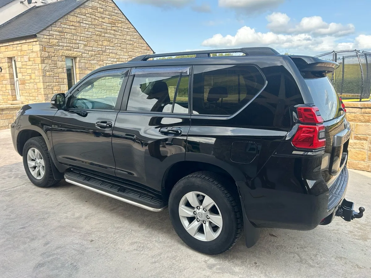 Toyota landcrusier 5 seater business edition - Image 3
