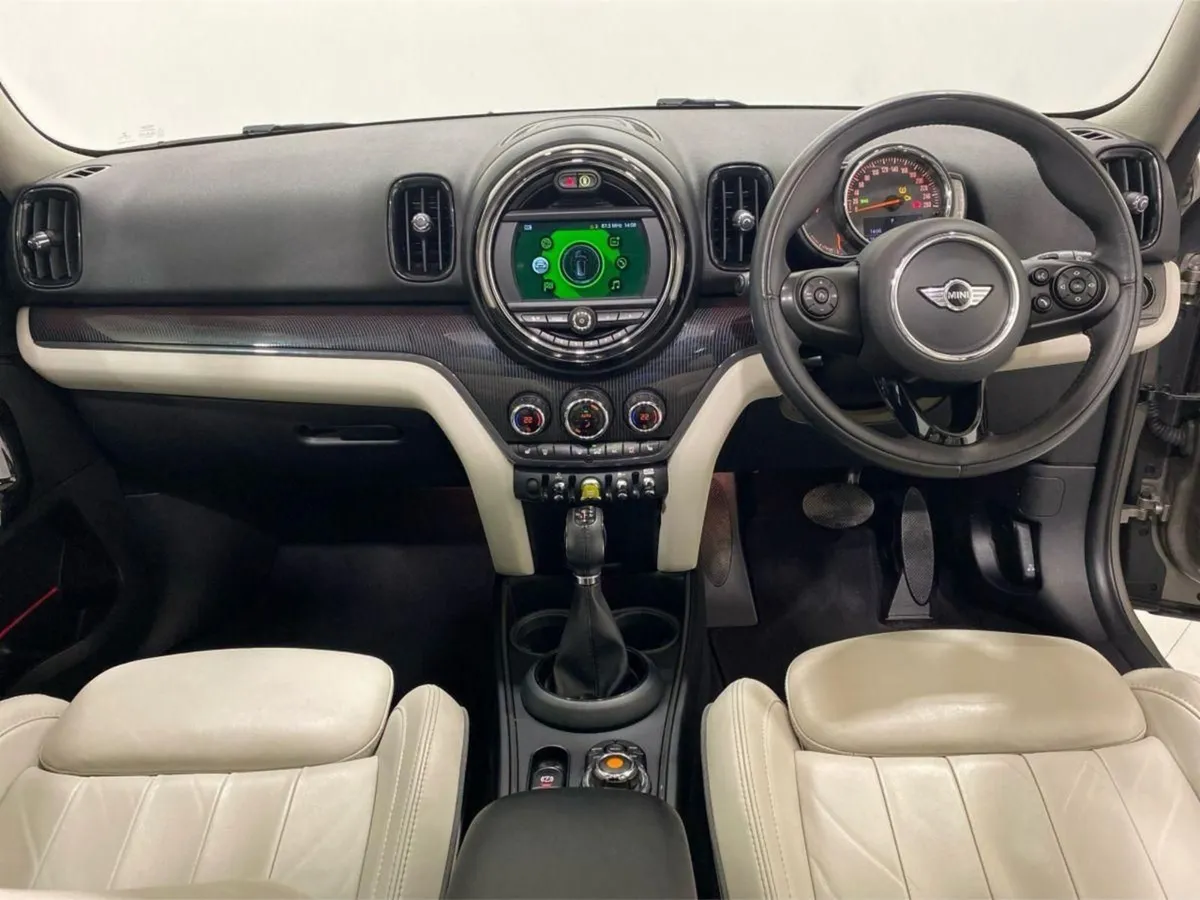MINI COUNTRYMAN Cooper S E All4 - Image 4