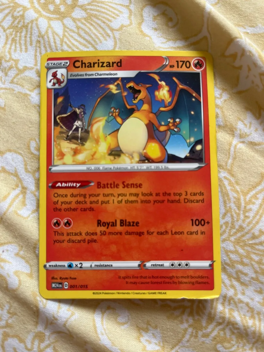 Charizard flame Pokémon set - Image 1