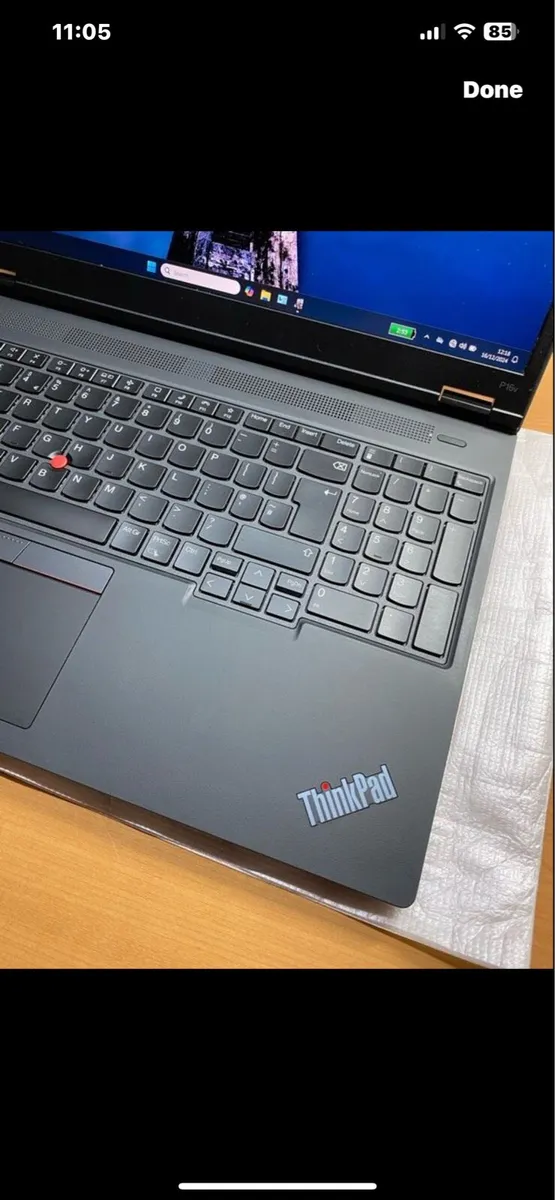 Lenovo workstation i7 13th generation - Image 2