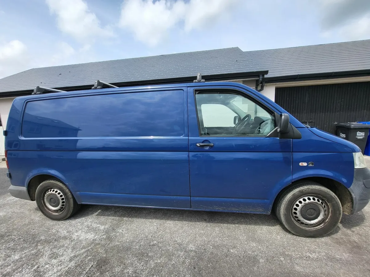 Volkswagen Transporter 2010 - Image 1