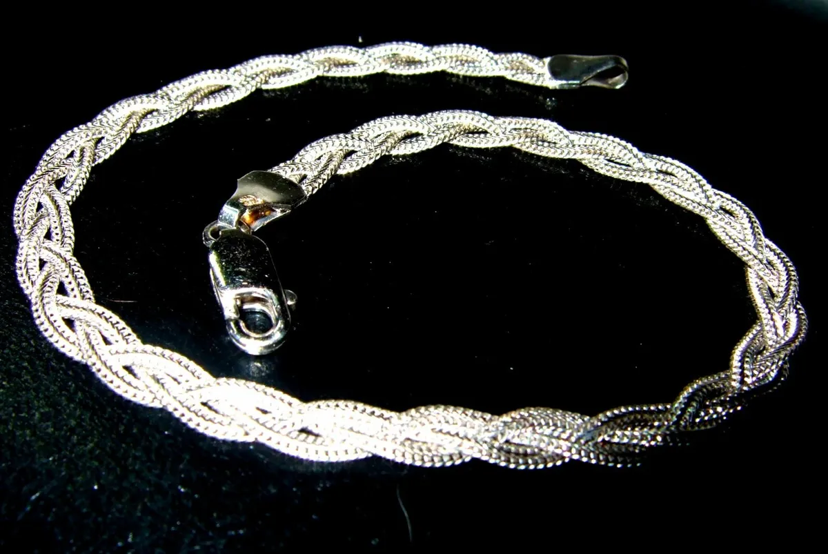 Vintage 9ct White Gold Unisex Bracelet - Image 1