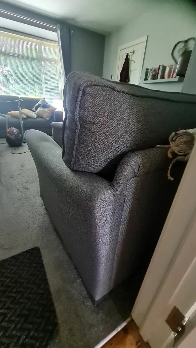 Armchair - Image 2