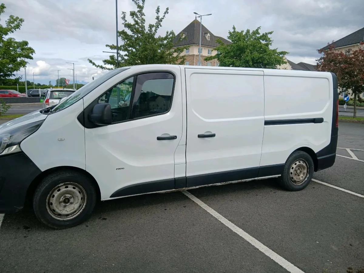 172 Vauxhall Vivaro 1.6 - Image 2